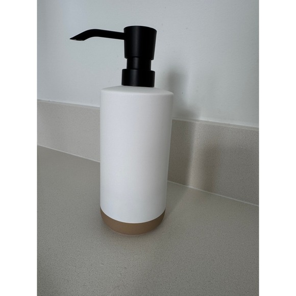 Koolaburra Other - Koolaburra by UGG Bright White Ceramic Lotion Soap Dispenser Matte Black Pump